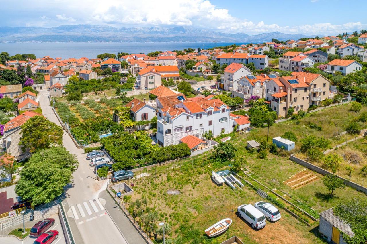 Villa Dinka Sutivan Exterior foto